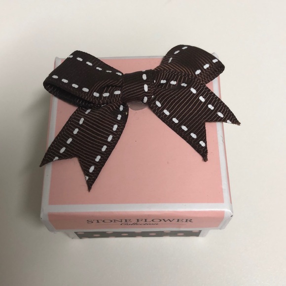 NIB Heart Beat Stud Earrings - Picture 5 of 5